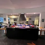 Cyano Frejus-saint Raphael Hotel Fréjus