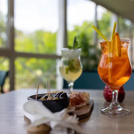 Restaurant Kyriad Hotel Fréjus
