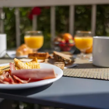 ホテル Cyano Frejus-saint Raphael 3*