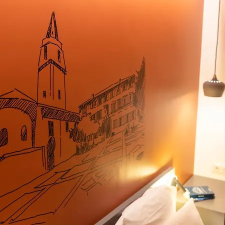 ホテル Cyano Frejus-saint Raphael 3*