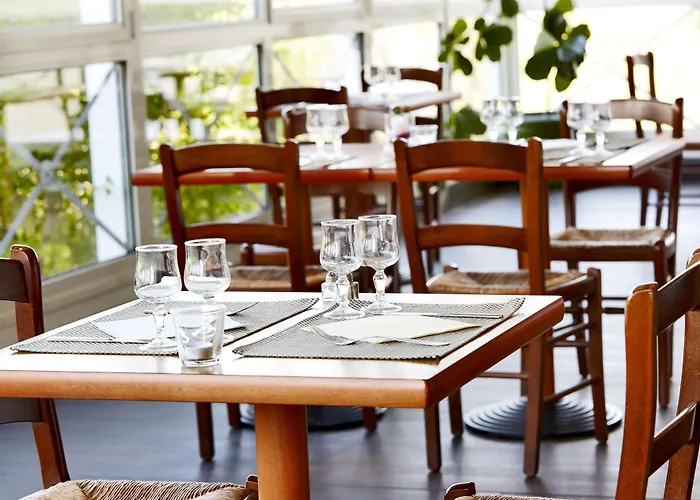 ホテル Cyano Frejus-saint Raphael 3*