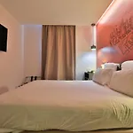 Hotel Cyano Fréjus-saint Raphaël 3*