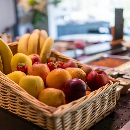 Cyano Frejus-saint Raphael 3* Fréjus