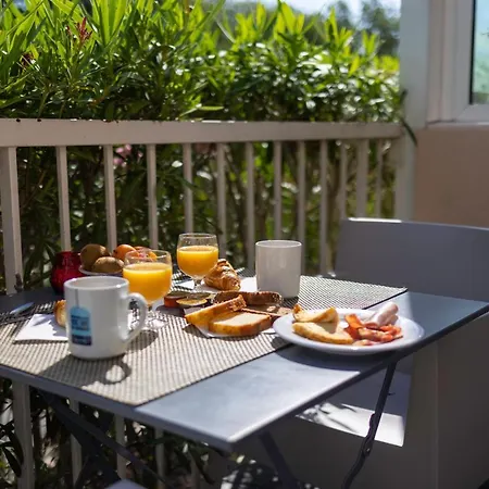 Cyano Frejus-saint Raphael 3* Fréjus