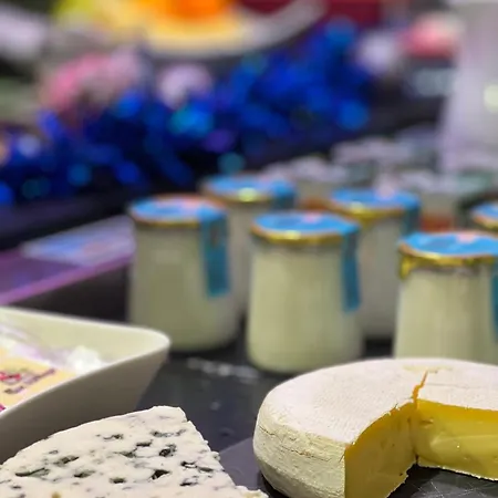 Cyano Frejus-saint Raphael Hotel