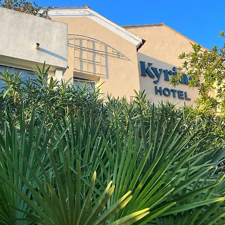 Cyano Fréjus-saint Raphaël Hotel Fréjus