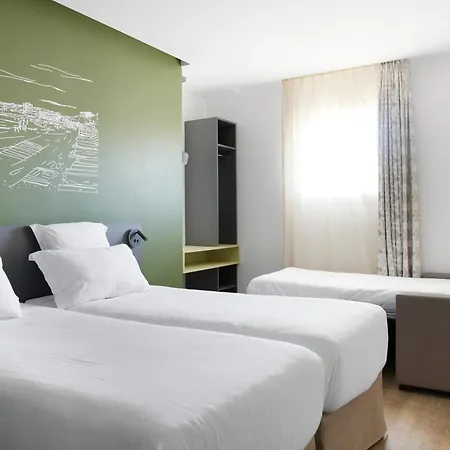 Cyano Fréjus-saint Raphaël Hotel 3*