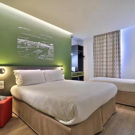 호텔 Cyano Frejus-saint Raphael 3*