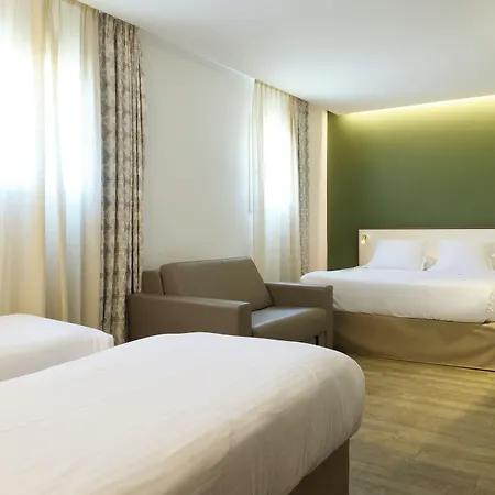 Cyano Fréjus-saint Raphaël 3* Fréjus