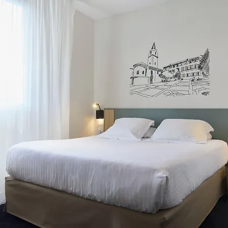 Hotel Cyano Fréjus-saint Raphaël 3*