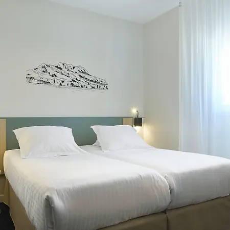 Cyano Frejus-saint Raphael 3* Fréjus