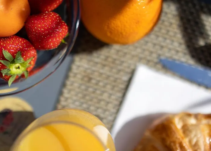 Cyano Frejus-saint Raphael Hotell 3*