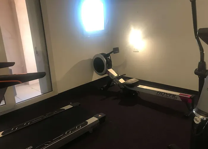 Hotell Cyano Frejus-saint Raphael