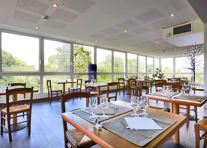 Cyano Frejus-saint Raphael Hotell Fréjus