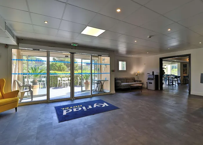 Hotell Cyano Frejus-saint Raphael