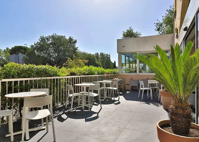 Hotell Cyano Frejus-saint Raphael